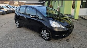 HONDA JAZZ - PREDAJ AJ NA SPLÁTKY OD 0% AKONTÁCIE