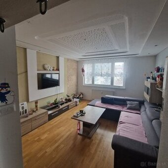 ZREKONŠTRUOVANÝ A KOMPLETNE ZARIADENÝ 3i BYT