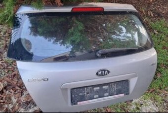 Zadne piate dvere kufrove Kia ceed 2009