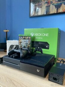 Xbox One + ovládače + GTA 5 - 1