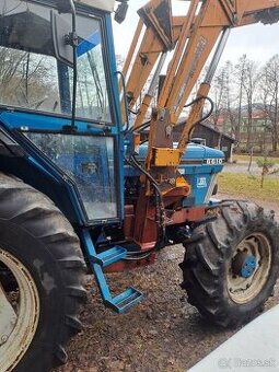 Traktor  Ford  4x4