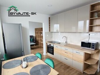 PRENAJATÝ Krásny jednoizbový byt v Prievidzi s výhľadom n
