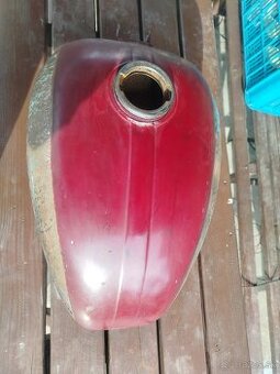 Jawa 250/350 nádrž
