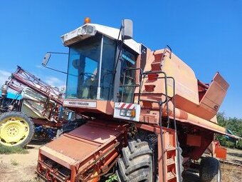 Kombajn MASSEY FERGUSON 40RS - 1