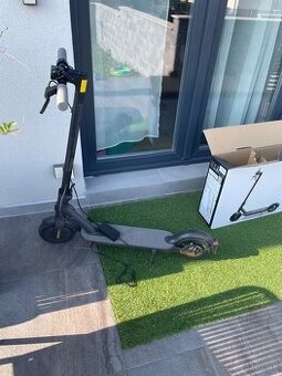 Elektricka kolobezka MI Electric scooter 1S