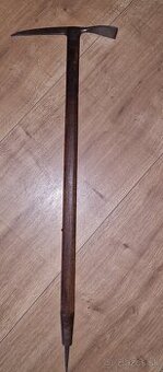 Turistický cepin - 1