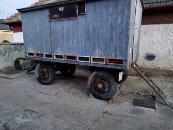 Vcelarsky kocovny voz (unimo buda/maringotka)