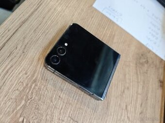 Samsung Galaxy Z Flip 5
