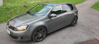 Volkswagen Golf VI
