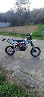 Supermoto
