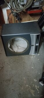 Predam bednu z autosubwoofera hertz ebx 250 r