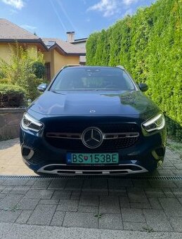 Mercedes GLA  250e