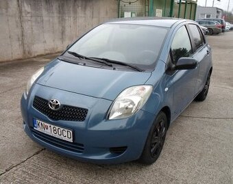 Toyota Yaris 1.3 VVT-I Terra 64kW klima