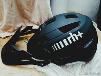 MTB Prilba rh+