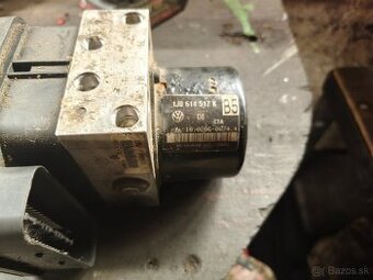 Abs kocka 1.9 TDI 1j0 614 517 k za 1j0 614 117 g