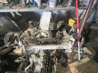 BMW e90 predná napravnica