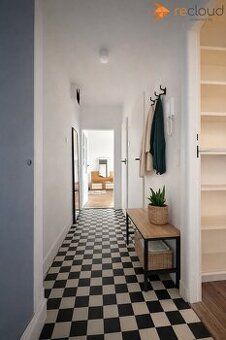 2 izbový byt v centre mesta Rimavská Sobota - nám. Š.M.Daxne