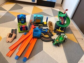 Hot Wheels a Barbie auto