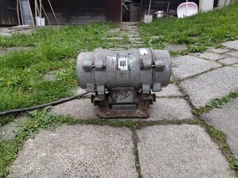 Elektrický Vibrátor 380V/0.75kW