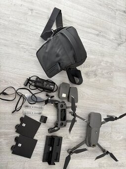 Dron DJI Mavic 2 zoom (funkčná len 1 batéria)