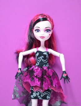 Monster High bábiky Frankie, Draculaura