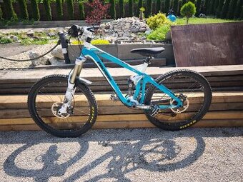 Predám celoodpružený horský bicykel poligon ax 3.0