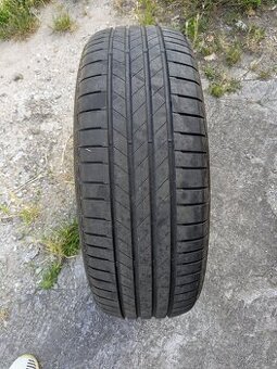 215/65 R16