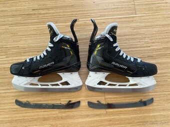 PREDAM KORČULE BAUER SUPREME M5 PRO INT