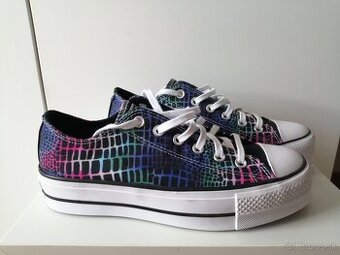 CONVERSE farebné