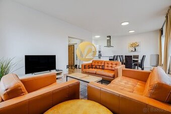 Prenájom – priestranný 3 izbový byt s terasou a 2 parkovacím