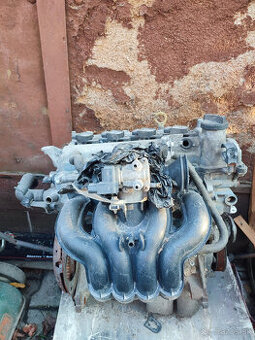 Toyota Yaris P1 - Benzínový motor 1.0 1SZ-FE