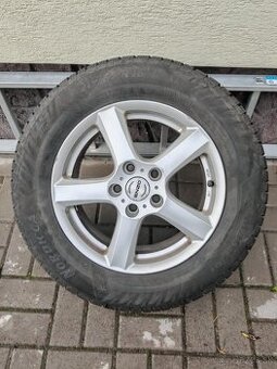 Zimné pneumatiky na diskoch