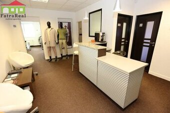 Na prenájom elegantné priestory v centre mesta Ružomberok - 1