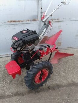 Vari malotraktor,DSK-317/S,motor čtyřtakt Futura OHV