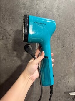 Ručný naparovač odevovo Rowenta