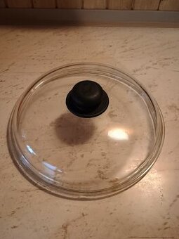 Sklenená pokrievka.