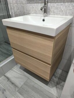 Skrinka do kúpeľne