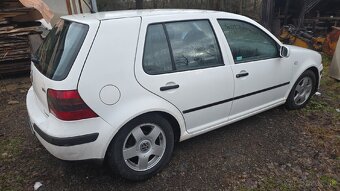 Golf 4 - Plátna STK a EK