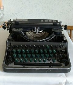 Starožitný písací stroj ZETA