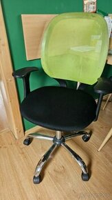 Predám používanú kancelársku stoličku