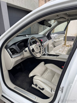 Volvo XC90 T8 AWD TWIN ENGINE Inscription plná výbava