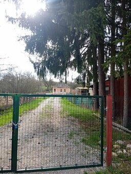Pozemok na predaj v Budikovanoch