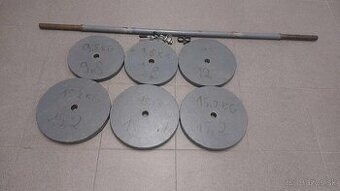 kovové kotúče/závažia 57kg + tyč