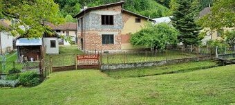 NA PREDAJ ROZOSTAVANÝ RD V OBCI PODHRADIE okres MARTIN