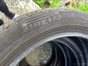 225/45 r17