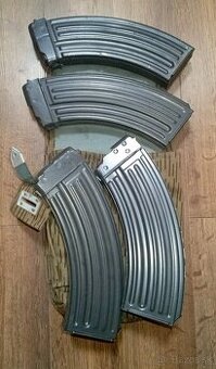 Sumka so zásobníkmi pre vz58