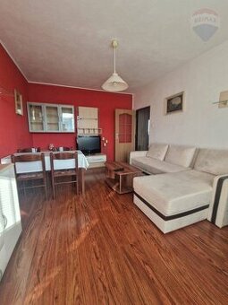Prenájom 2,5 - izbového zariadeného bytu s balkónom Chrenová