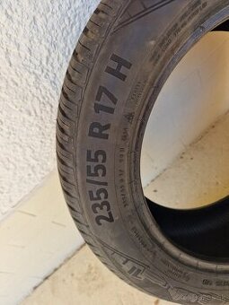 Coninental 235/55 R17