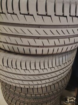 215/55 r18