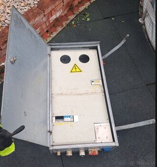 Elektromerový rozvádzač